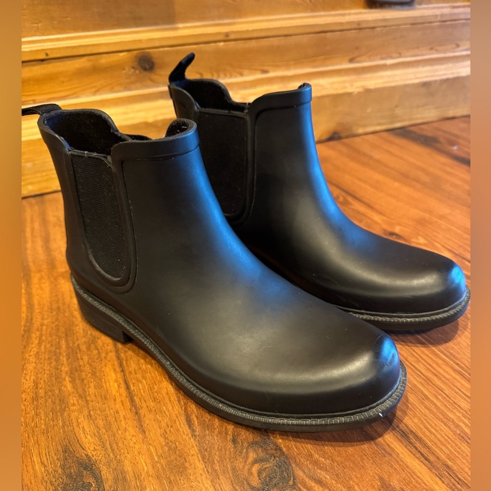 Madewell Chelsea Rubber Rain Boots in Black Size 8
